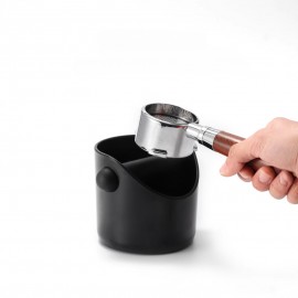 取り外し可能なストライクロッド付きの黒い滑り止めABSコーヒータンピングボックス1個 - 耐久性プラスチックグラインダーダストビン、家庭用およびカフェアクセサリーに欠かせないバリスタツール